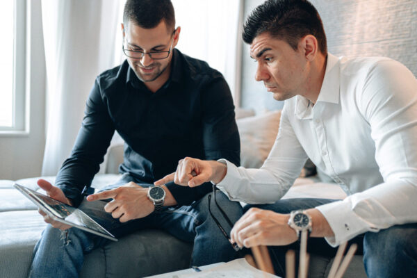 Intégrer le marketing traditionnel et digital pour un impact maximal